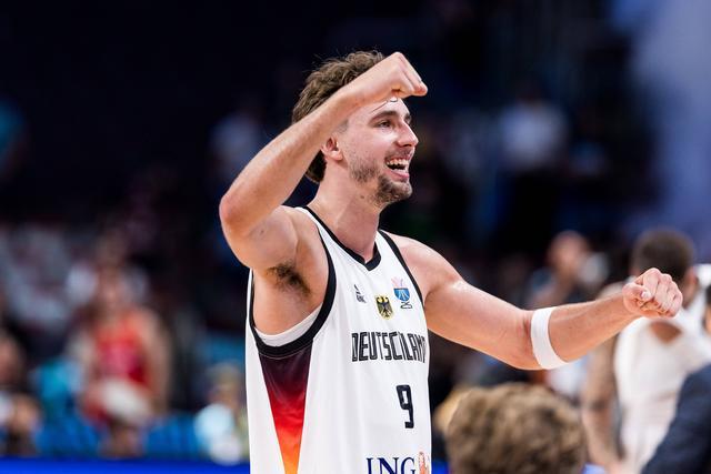 星空体育app-包含奥兰多魔术发布备战花絮，今晚防线松动，全明星赛任务艰巨，资深球员宣示担当的词条