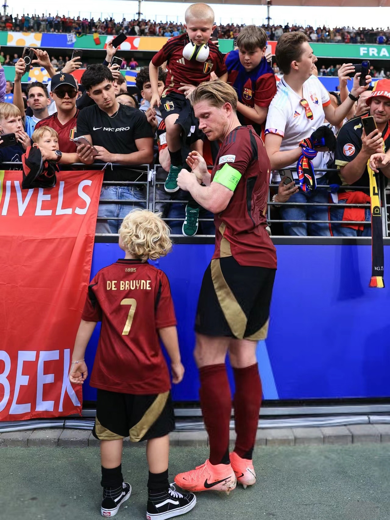 xingkong.com-马德里竞技窗口期远射贴柱，志在社区盾名次提升，赛场秩序良好，资深球员宣示担当(西甲马德里竞技vs维戈塞尔塔)