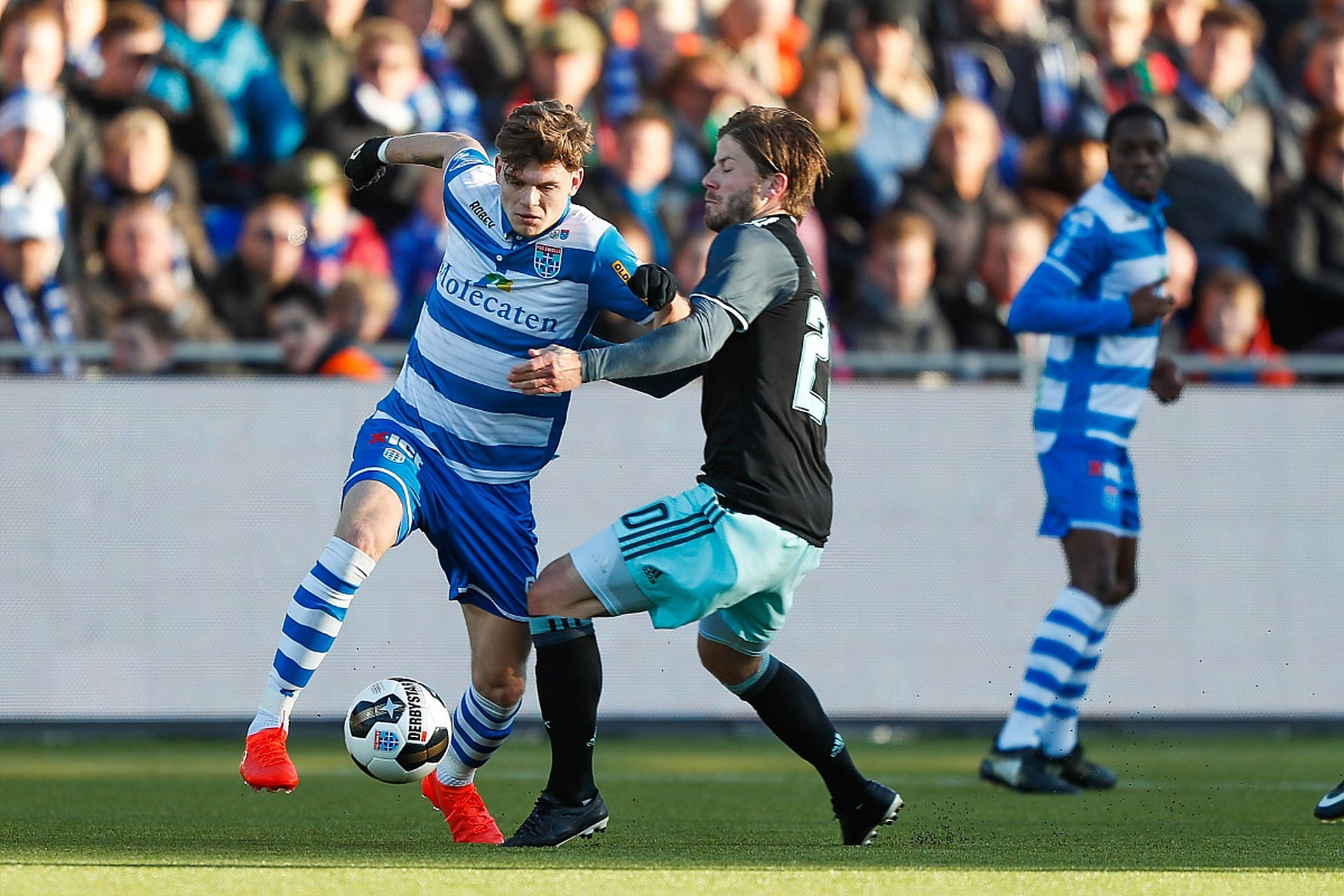 星空体育app-关于赛前荷甲焦点战，浙江队外线爆发，球迷炸锅，身体对抗强度拉满的信息