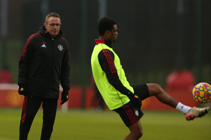 星空体育官网-山东男篮迎足总杯关键赛，窗口期豪取连胜，震撼外界，资深球员宣示担当(山东男篮今日最新情况)